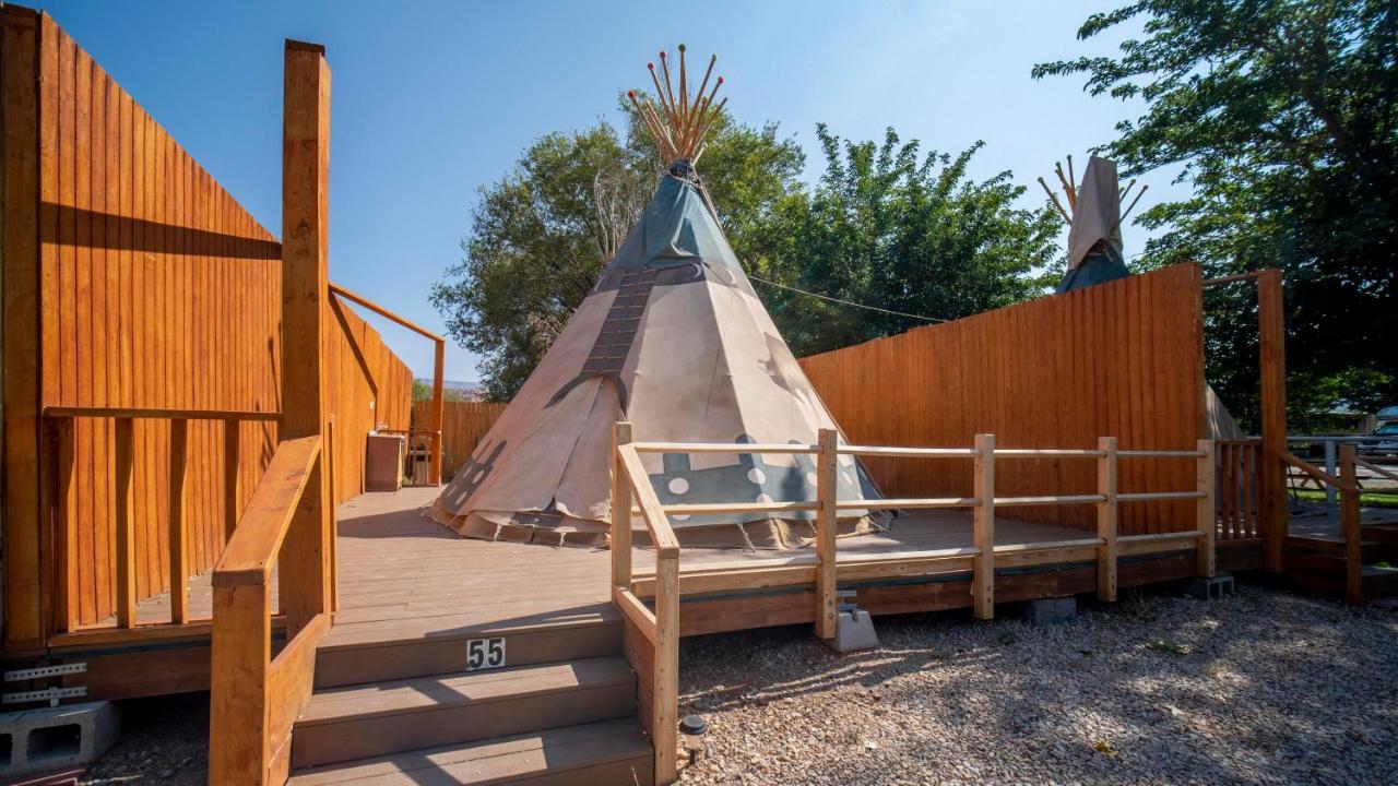 ホテルOk Rv Park Glamping Tipi Ok56 モアブ エクステリア 写真