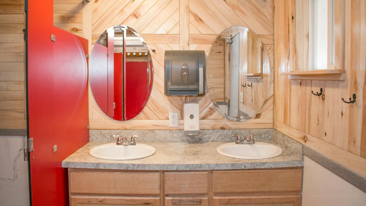 ホテルOk Rv Park Glamping Tipi Ok56 モアブ エクステリア 写真